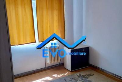 Apartament 2 camere, de inchiriat, decomandat, Nicolina 1, L - 2