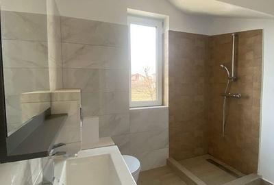 Duplex cu 3 camere cu Canalizare în Odăi - 12