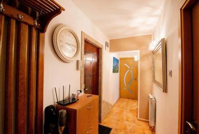 Apartament cu 2 camere decomandat, mobilat în Central - 2