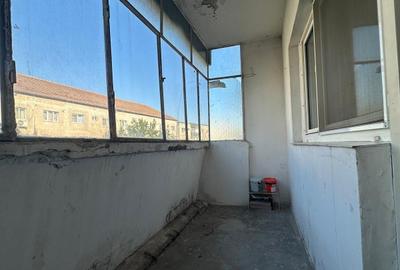 2 camere .. C Sagului ... etajul 3 cu centrala .. 85500 euro - 12