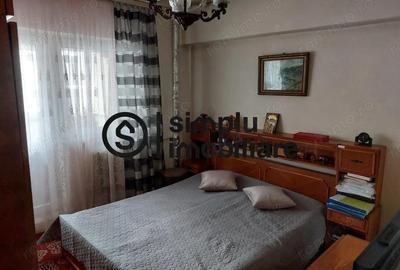 Apartament cu 3 camere decomandat în Calea București - 10