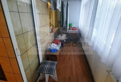 Apartament 3 camere decomanadat, etaj 2/4, zona Cug, 128.000 Euro - 5