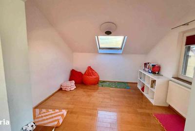 Casă cu 5 camere cu Garaj în Central - 6