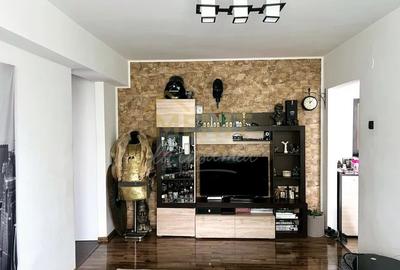 Apartament cu 2 camere semidecomandat, mobilat în Central