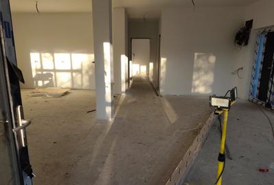 FARA COMISIOANE in Gulia vatra Satului la drum asfaltat casa 4 camere 2 bai P+M - 18