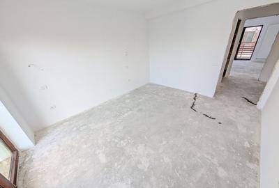 Apartament cu 4 camere decomandat în Otopeni - 9