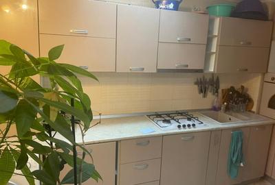 Parter VILA ,4 camere, 83.57 mp, decomandat, intrare separata, 159000 euro - 3