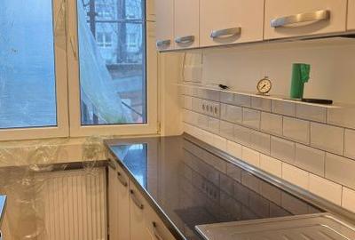 Apartament cu 3 camere în Vatra Luminoasă