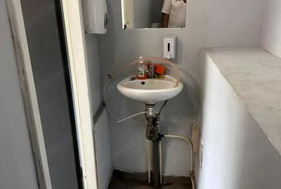 Spatiu Comercial,Metrou 1 Mai, Trafic pietonal intens. - 11