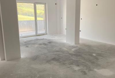 Apartament 2 camere finisat, zona verde - 4
