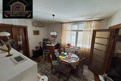 Casă cu 10 camere cu Canalizare în Moșilor - 4