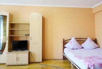 Garsoniera - in Basarab - 1