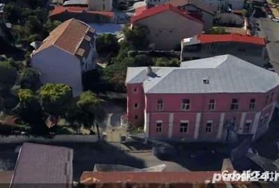 Casă cu 6 camere cu Teren 629 Mp în Tineretului - 2