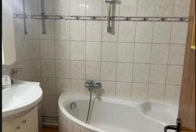 Apartament cu 3 camere decomandat în Rahova - 1