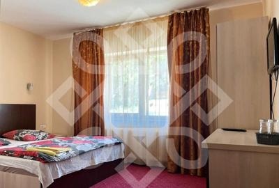 Pensiune cu 7 camere de vanzare in Baile 1 Mai - 4