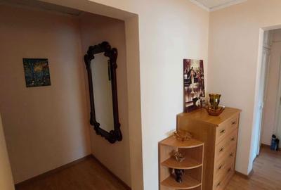 Apartament cu 2 camere decomandat în Central - 6