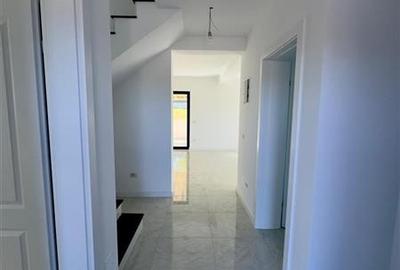 Vila individuala de vanzare in Barnova, zona retrasa si linistita - 6