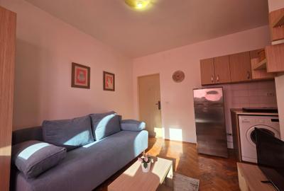 Garsonieră semidecomandată în P-ța Universității - 4