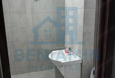 Garsonieră semidecomandată în Rovine - 3