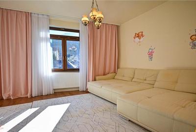 FILM! Eleganta si confort, in cetatea istorica a Brasovului, - 12