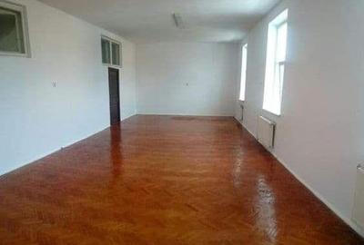 Casă cu 12 camere cu Teren 629 Mp în Tineretului - 7