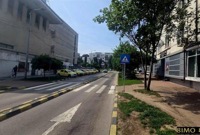 Spațiu comercial, de 80 mp, în Central - 1