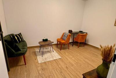 Spațiu comercial, de 54 mp, în Central - 7