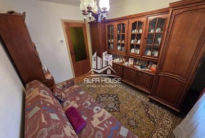 Apartament cu 3 camere semidecomandat în Micro II - 1