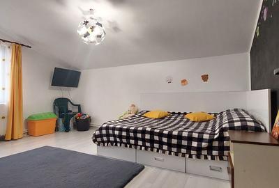 Casă cu 5 camere cu Teren 1507 Mp în Vânători - 9