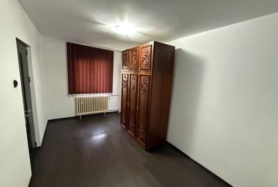 Apartament cu 2 camere semidecomandat în Km 4-5 - 2