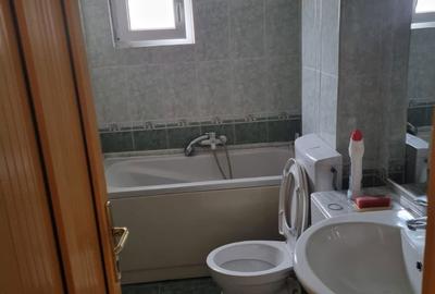 Apartament cu 4 camere, mobilat în Central - 13