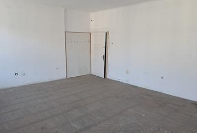 Birou, de 36 mp, în Gară - 3