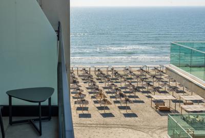 Garsoniera situata in zona Mamaia Nord, primul bloc de la pr - 10