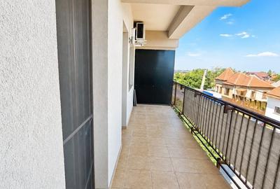 Apartament cu 3 camere semidecomandat în Pârneava - 3