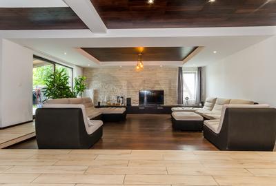 Casă individuală cu 5 camere cu Canalizare în Arhitecților - Calea Cisnădiei - 1