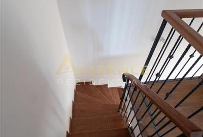 Casă cu 4 camere cu Teren 122 Mp în Central - 8