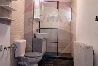 Apartament de vanzare in zona centrala , str.Dupa Zid - 5