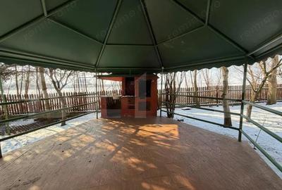 Casă cu Teren 2200 Mp în Central - 1