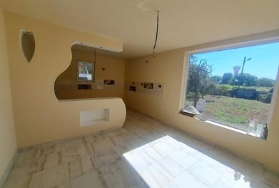 Casă cu 3 camere în Central - 1