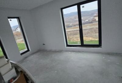 Casă individuală cu 5 camere cu Canalizare în Chinteni - 5