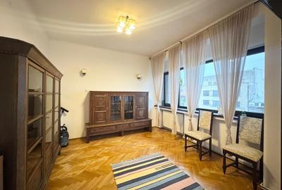 Apartament cu 4 camere decomandat în Dacia - 2