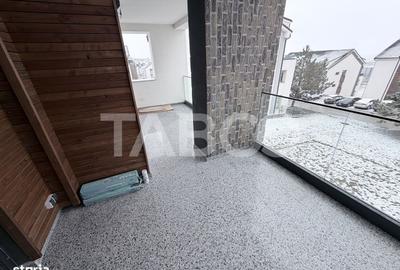 Apartament cu 3 camere decomandat în Cristian - 2