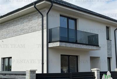 Casă individuală cu 4 camere cu Canalizare în Ostratu - 1