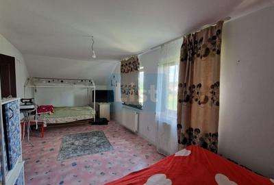 Casă cu 4 camere cu Canalizare în Săsar - 16