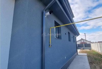 Casă cu Teren 1145 Mp în Poroschia - 20