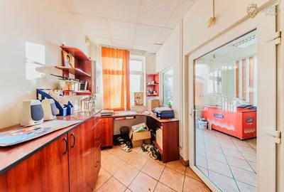 Spațiu comercial, de 150 mp, în Aurel Vlaicu - 12