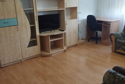 Apartament cu 3 camere decomandat în Central - 1