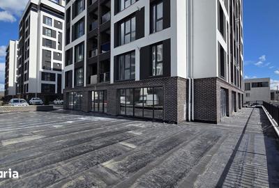Spațiu comercial, de 40 mp, în Central - 13