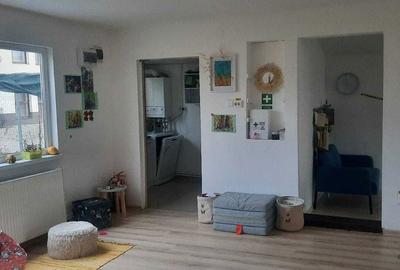 Casă cu 2 camere cu Teren 1134 Mp în Tractorul - 3