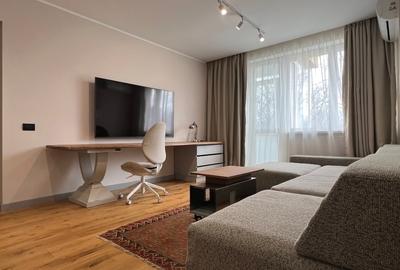 Apartament cu 2 camere semidecomandat, mobilat în Titan